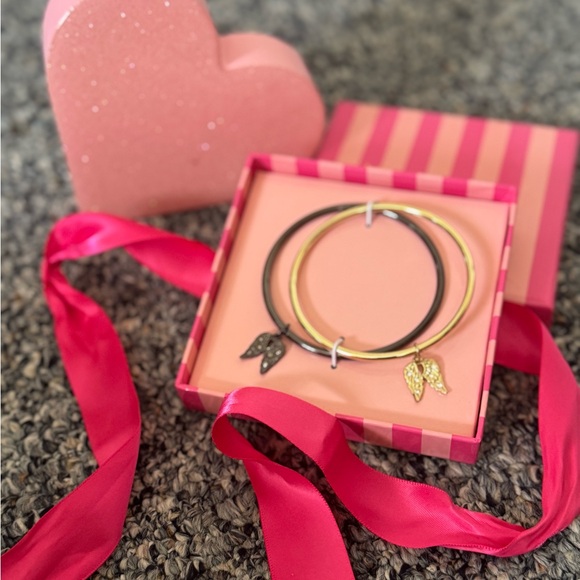 Victoria's Secret Jewelry - NIB Victoria Secret Bangle Bracelet Set, with Wing Charms